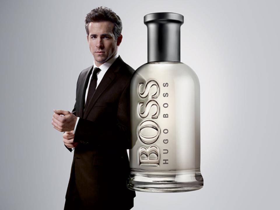 Включи hugo. Hugo Boss Sport для мужчин. Hugo Boss banner parfume man. Реклама духов Hugo Boss Bottled. Хуго босс 2011.